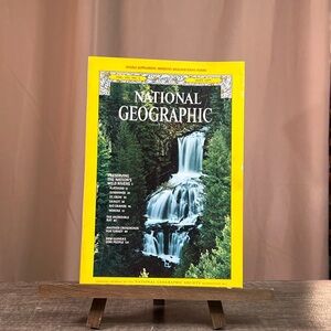 NATIONAL GEOGRAPHIC MAGAZINE - JULY 1977 - VOL. 152 NO. 1